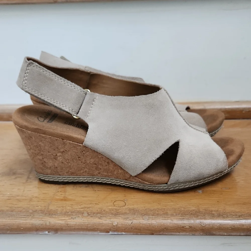 Clarks Helio Float Wedge Cream Suede Slingback Sandals